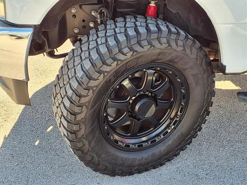 Used 2017 Ford F250 XLT w/ XLT Value Package image 23