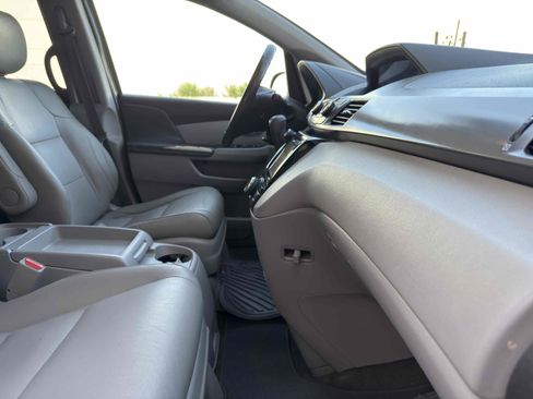 Used 2016 Honda Odyssey EX-L image 48