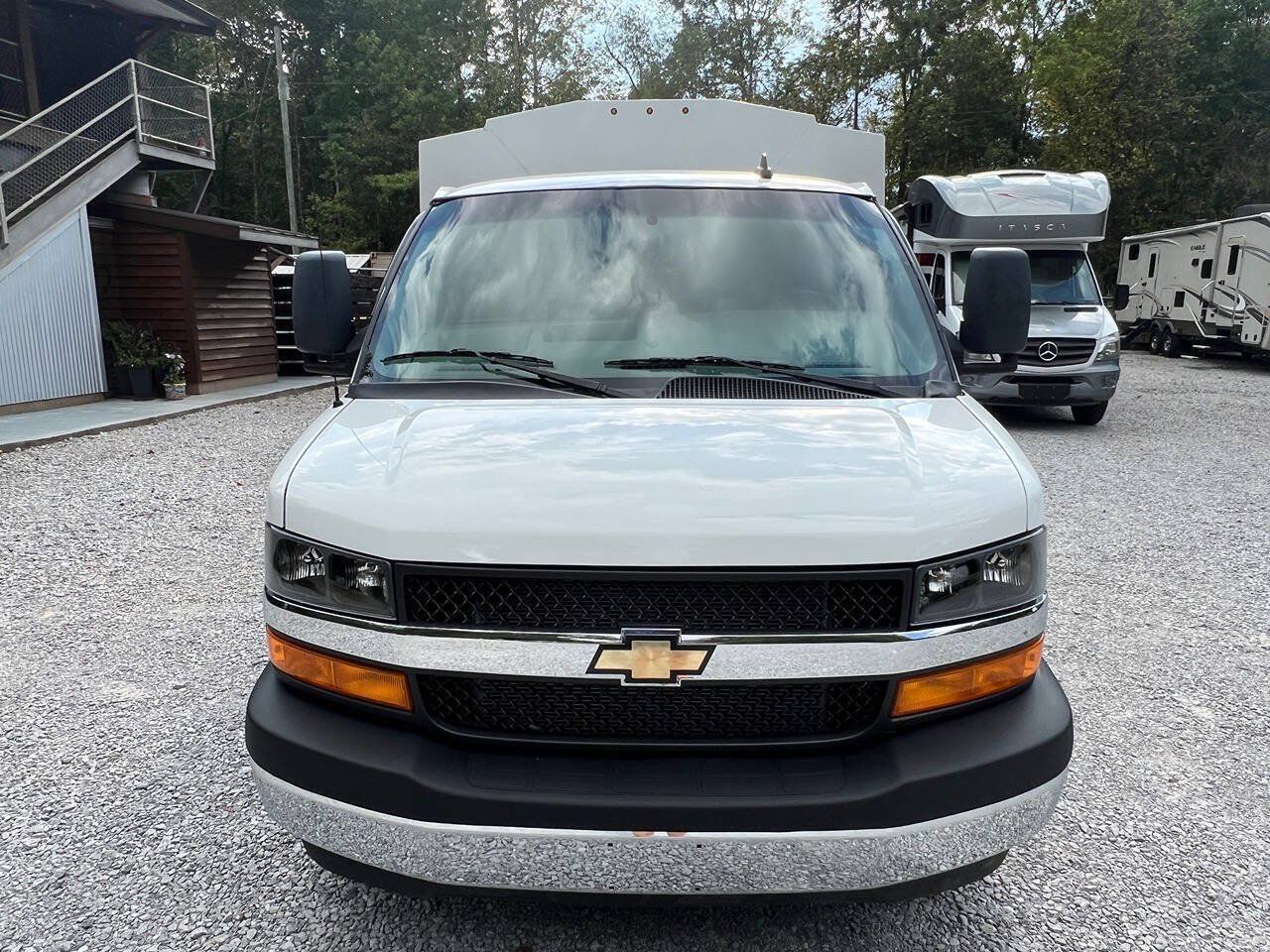 Used 2023 Chevrolet Express 3500 w/ Power Convenience Package RWD image 8
