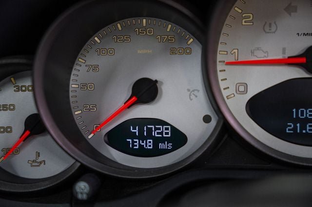 Used 2006 Porsche 911 Carrera S RWD image 6