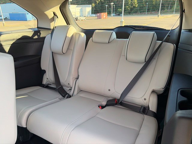 New 2027 Honda Odyssey Touring image 6