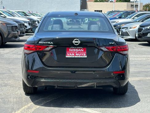 Used 2024 Nissan Sentra SV FWD image 6