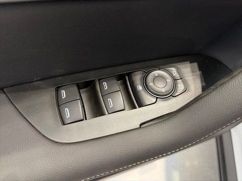 New 2026 Chevrolet Blazer LT w/ Convenience Package FWD image 9
