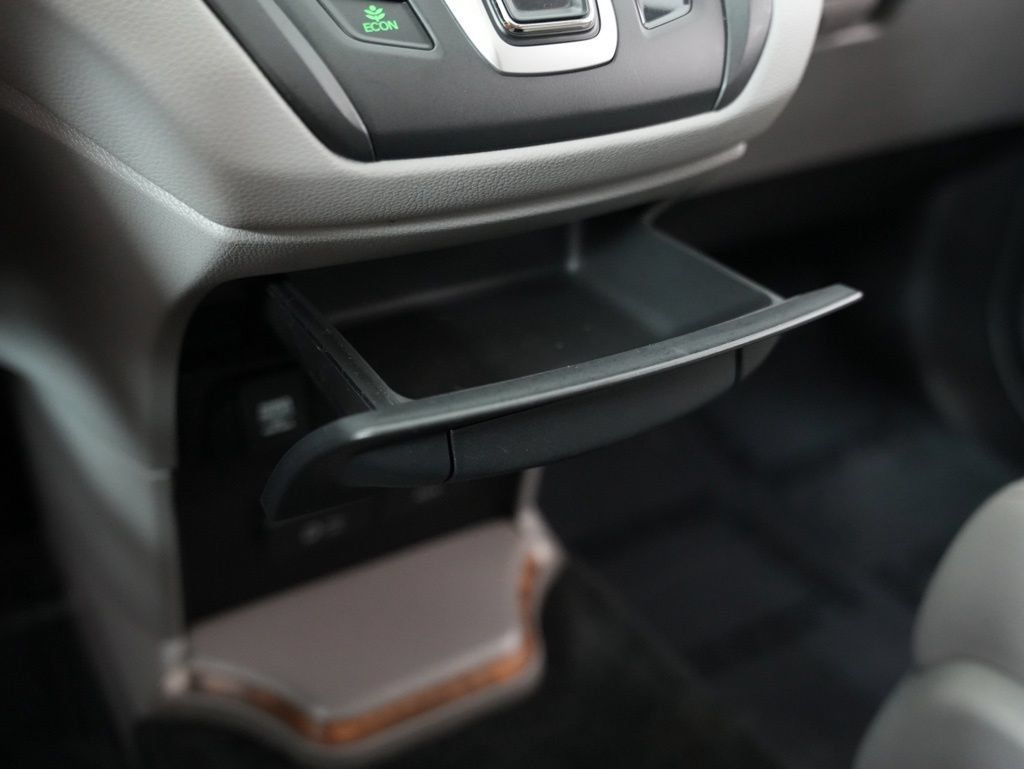 Used 2018 Honda Odyssey EX-L image 27