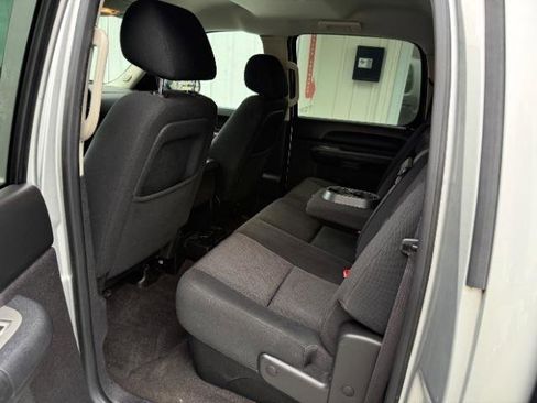 Used 2011 GMC Sierra 1500 SLE w/ Regional Value Package RWD image 18