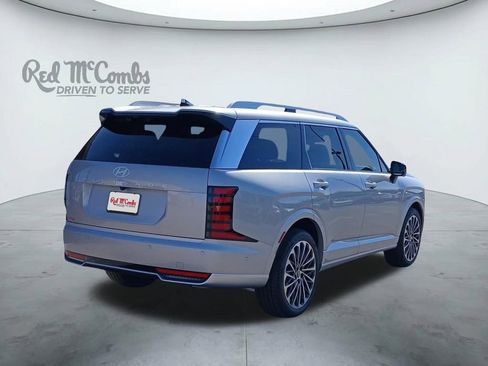 New 2026 Hyundai Palisade Calligraphy FWD image 5
