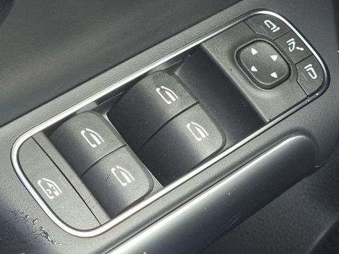 New 2026 Mercedes-Benz GLA 35 AMG 4MATIC image 25