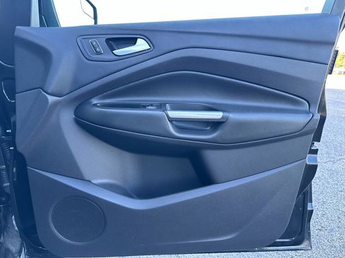 Used 2015 Ford C-MAX Energi SEL w/ Equipment Group 303A FWD image 36