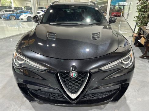 Used 2018 Alfa Romeo Stelvio Quadrifoglio w/ Driver Assist Dynamic Package AWD/4WD image 15