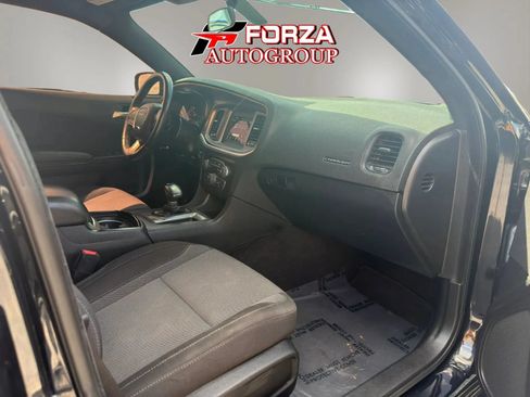 Used 2022 Dodge Charger SXT w/ Blacktop Package RWD image 14