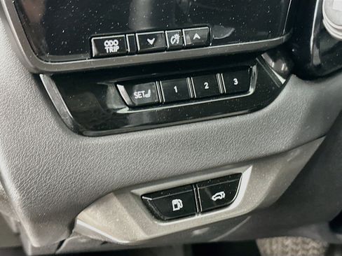 Used 2023 Lexus RX 350 Premium w/ Accessory Package AWD/4WD image 17