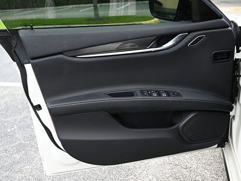 Used 2019 Maserati Ghibli S Q4 image 39