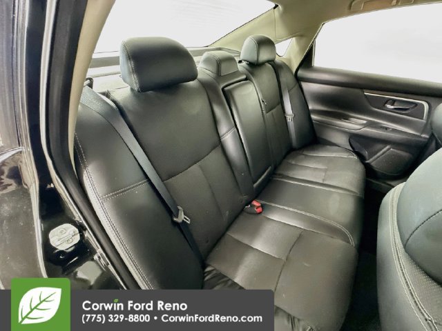 Used 2016 Nissan Altima 3.5 SL FWD image 29