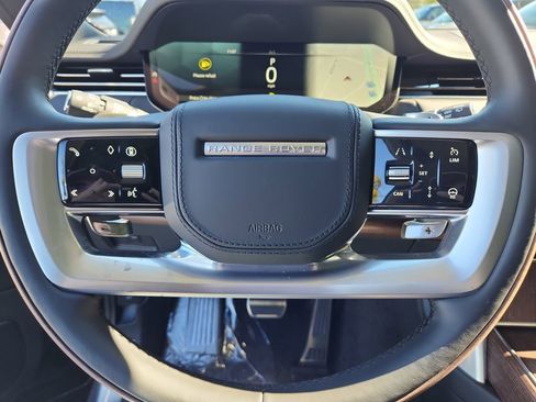 New 2025 Land Rover Range Rover SE image 18