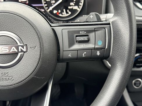 Used 2023 Nissan Rogue SV image 13