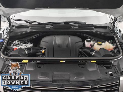 Used 2025 Land Rover Range Rover SE image 31
