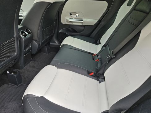 Certified 2021 Mercedes-Benz GLA 45 AMG 4MATIC image 19