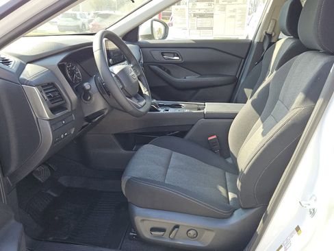 New 2026 Nissan Rogue SV FWD image 3