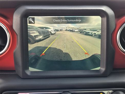 Used 2020 Jeep Gladiator Rubicon image 15