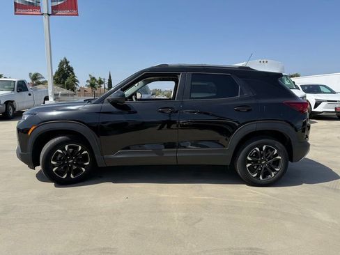 Used 2023 Chevrolet TrailBlazer LT FWD image 4
