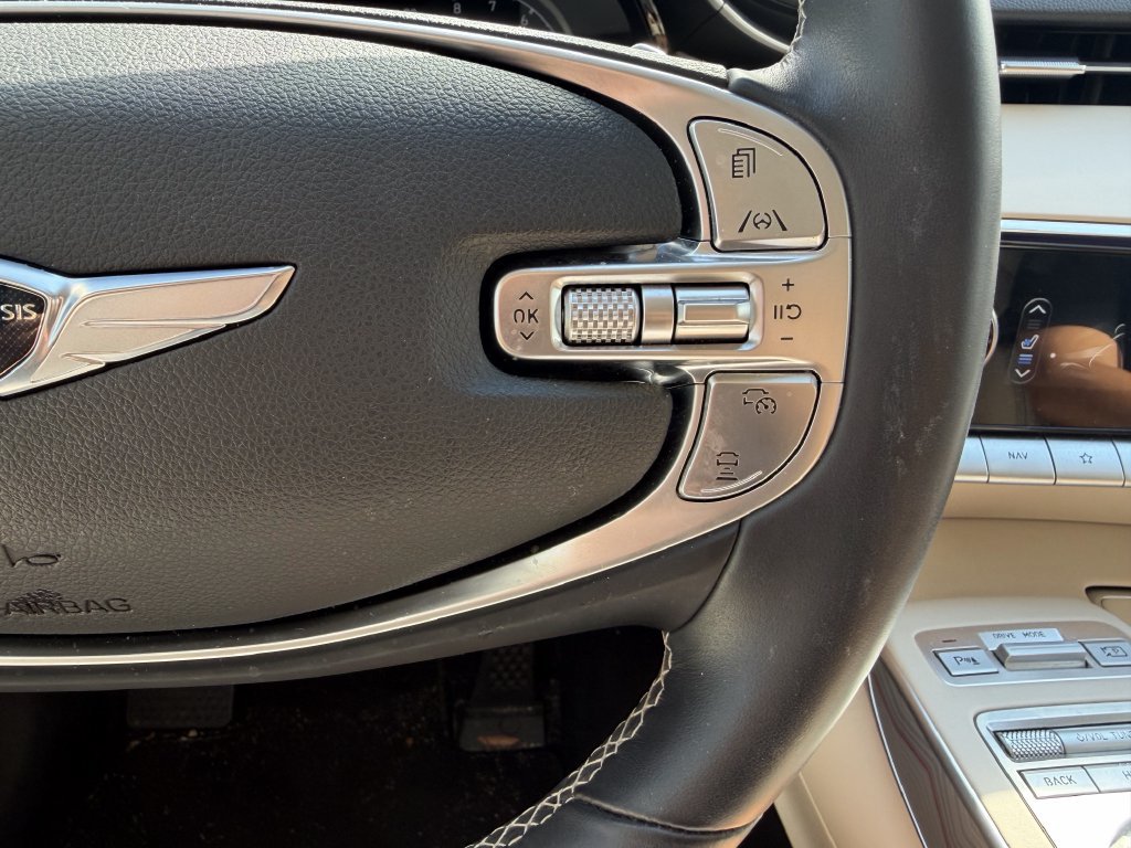 Used 2023 Genesis GV70 2.5T w/ Advanced Package AWD/4WD image 16