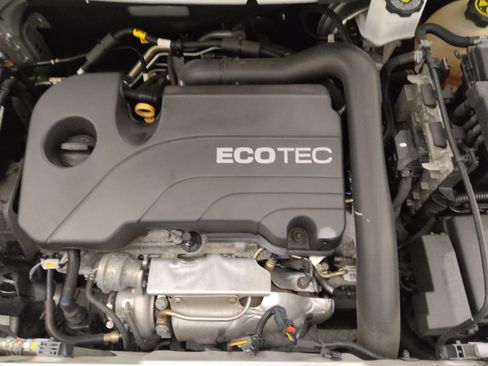 Used 2021 Chevrolet Equinox LT FWD image 30
