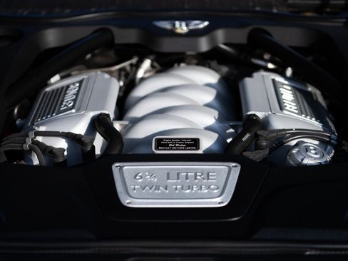 Used 2015 Bentley Mulsanne image 46