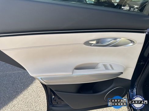 Used 2025 Genesis GV70 2.5T w/ Select Package image 41