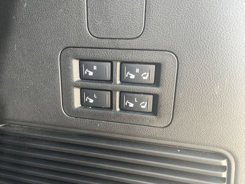 Certified 2025 Nissan Armada SL RWD image 33