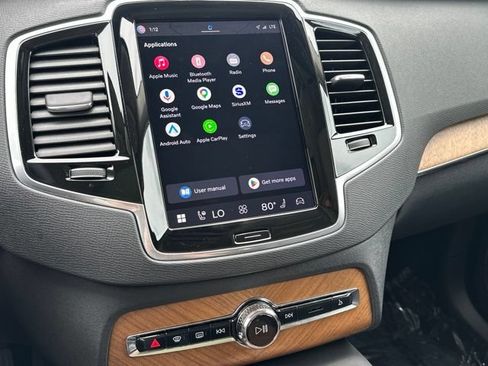 Certified 2024 Volvo XC90 B6 Plus AWD/4WD image 26