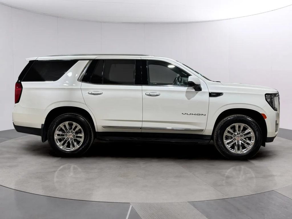 Used 2021 GMC Yukon SLT w/ SLT Luxury Package AWD/4WD image 2
