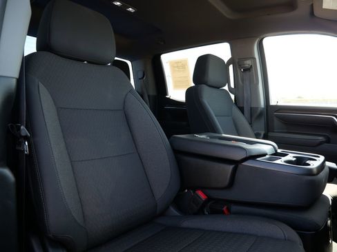 Used 2025 Chevrolet Silverado 1500 LT AWD/4WD image 15