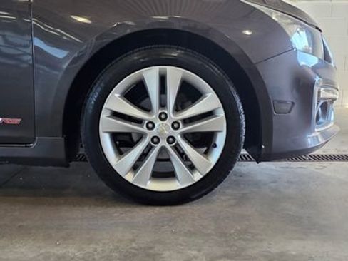 Used 2015 Chevrolet Cruze LTZ w/ Sun, Sound and Sport Package image 26