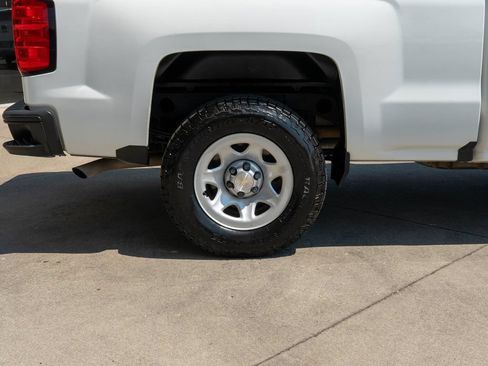 Used 2019 Chevrolet Silverado 1500 W/T AWD/4WD image 30