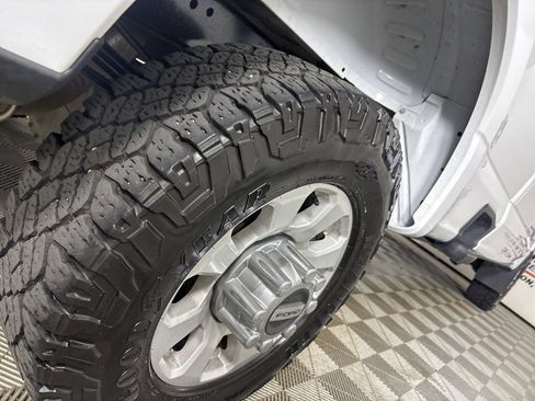 Used 2024 Ford F350 XLT w/ FX4 Off-Road Package AWD/4WD image 30