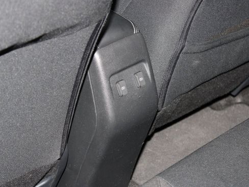 Certified 2024 Nissan Kicks SV image 18