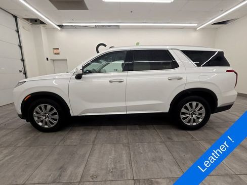 Used 2025 Hyundai Palisade SEL FWD image 2
