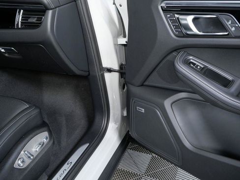 New 2026 Porsche Macan S AWD/4WD image 20
