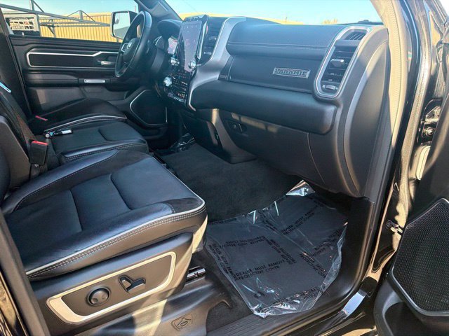 Used 2023 RAM 1500 Laramie AWD/4WD image 9