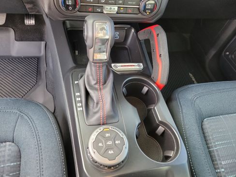 New 2025 Ford Bronco Heritage Edition image 17