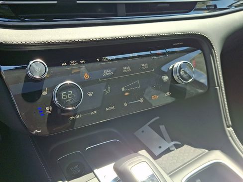 New 2026 INFINITI QX60 Luxe w/ Cargo Package AWD/4WD image 12