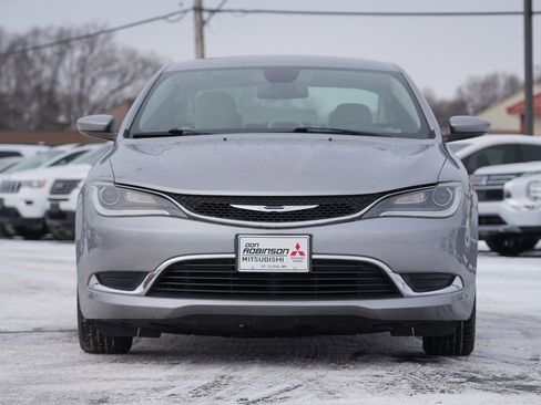 Used 2015 Chrysler 200 Limited image 8