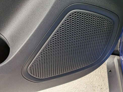 Used 2025 Hyundai Venue SE image 10