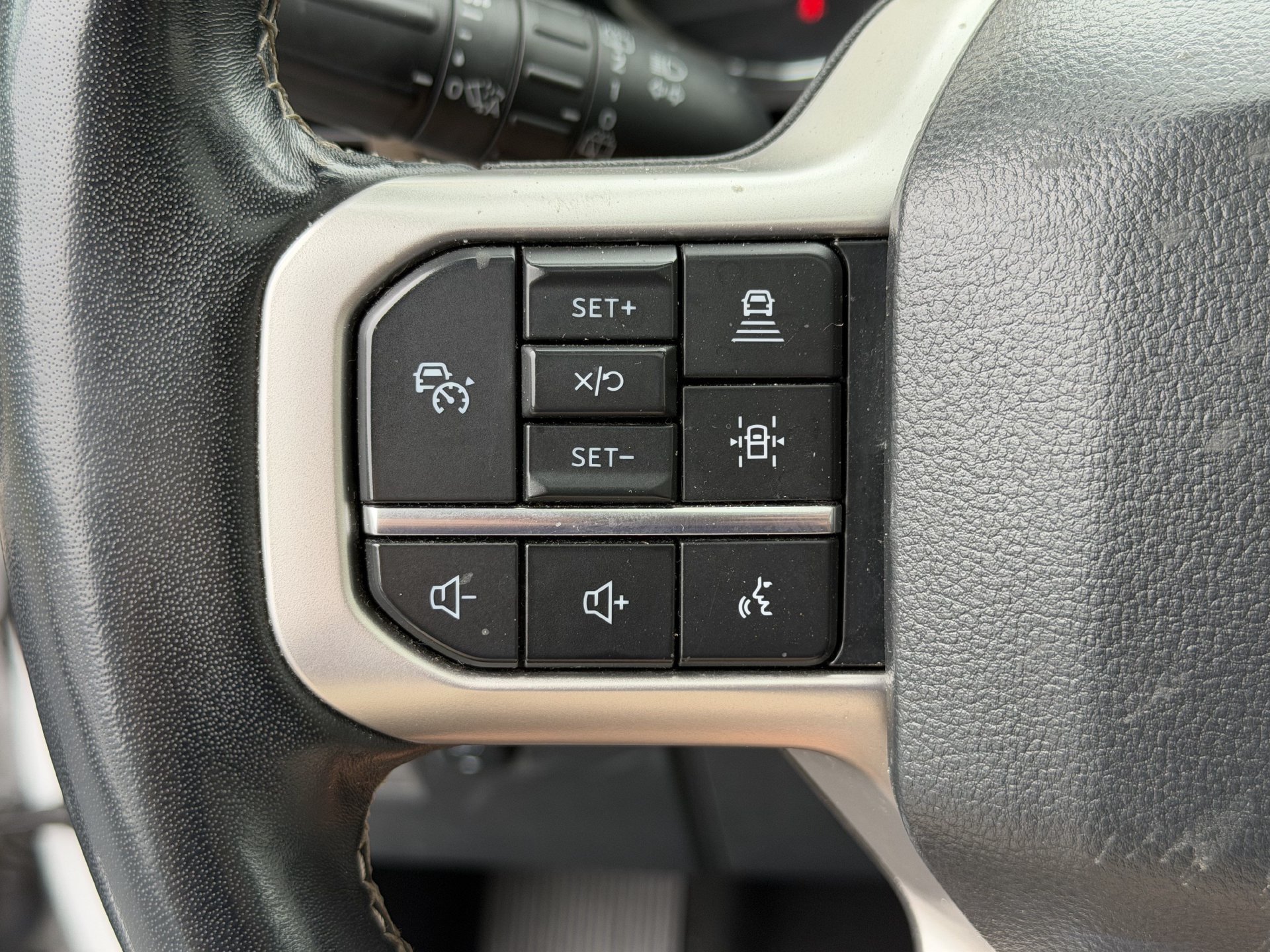Used 2024 Ford Expedition Max Limited AWD/4WD image 10