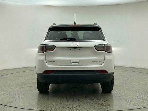 Used 2025 Jeep Compass Limited image 7