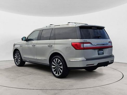 Used 2021 Lincoln Navigator Reserve w/ Luxury Package RWD image 5