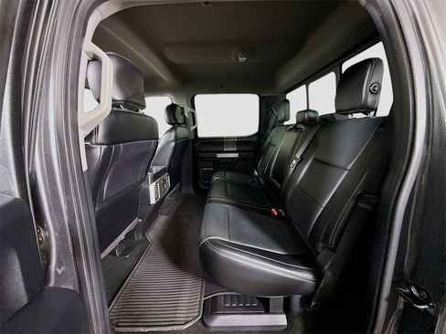 Used 2017 Ford F350 Lariat w/ Chrome Package image 17