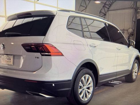 Used 2018 Volkswagen Tiguan S image 5