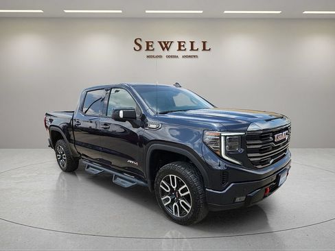 Used 2023 GMC Sierra 1500 AT4 w/ AT4 Preferred Package AWD/4WD image 7