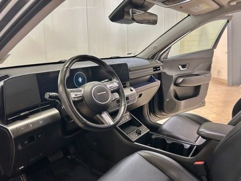 Used 2024 Hyundai Kona Limited AWD/4WD image 10